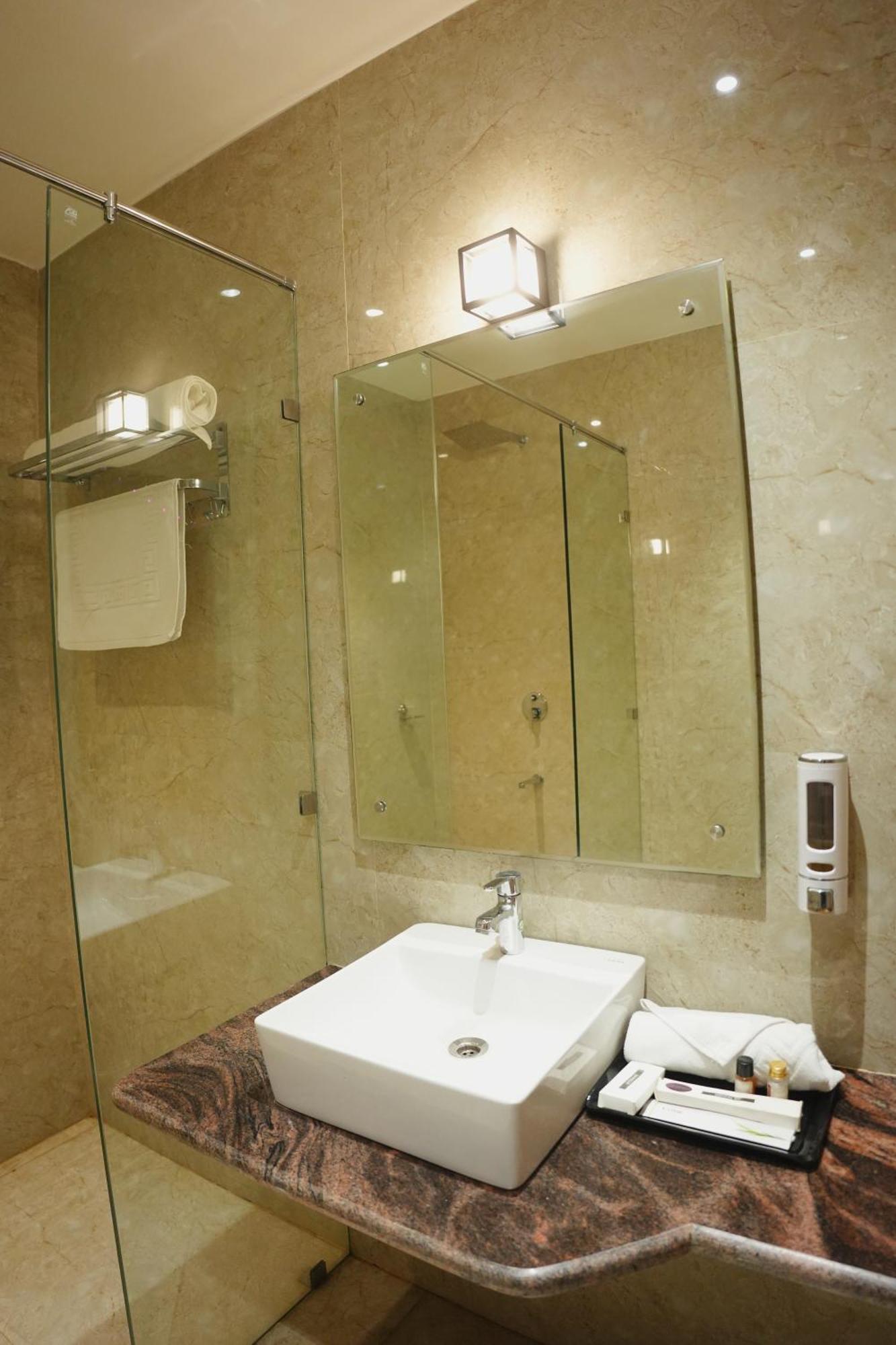 The Krati Resort And Convention Centre Bareilly Exteriér fotografie